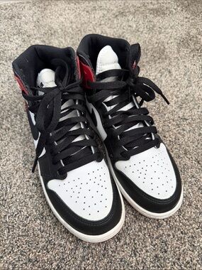 Nike Kids Black White Red High-Top Sneakers